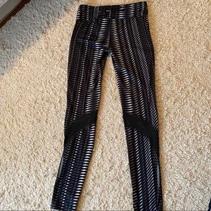 UA Leggings w/ Zip Pocket